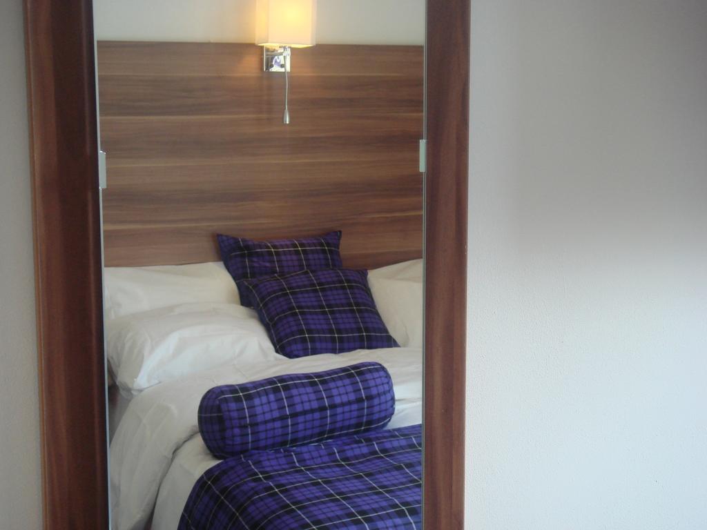 New Lomond Hotel Paisley Exteriör bild