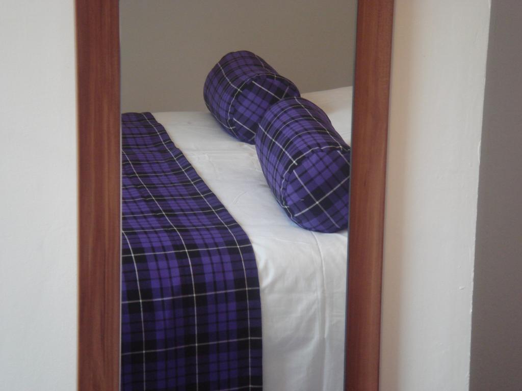 New Lomond Hotel Paisley Rum bild